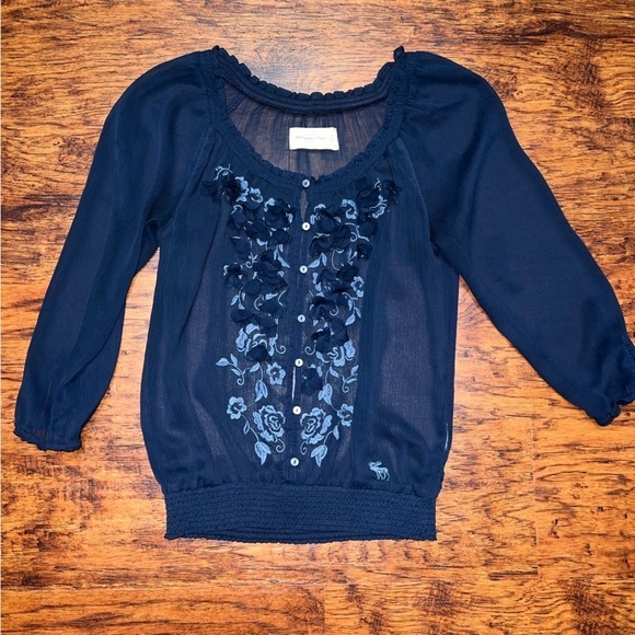 Abercrombie & Fitch Blue Floral Sheer Blouse, 3/4 length Sleeves, Size Small - Picture 1 of 9